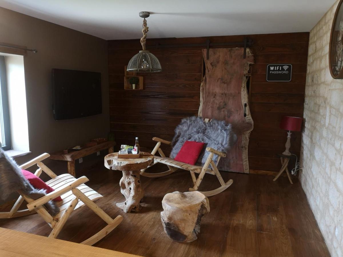 ולונס Gite La Grange De La Trigalle Avec Spa Professionnel Privatif מראה חיצוני תמונה